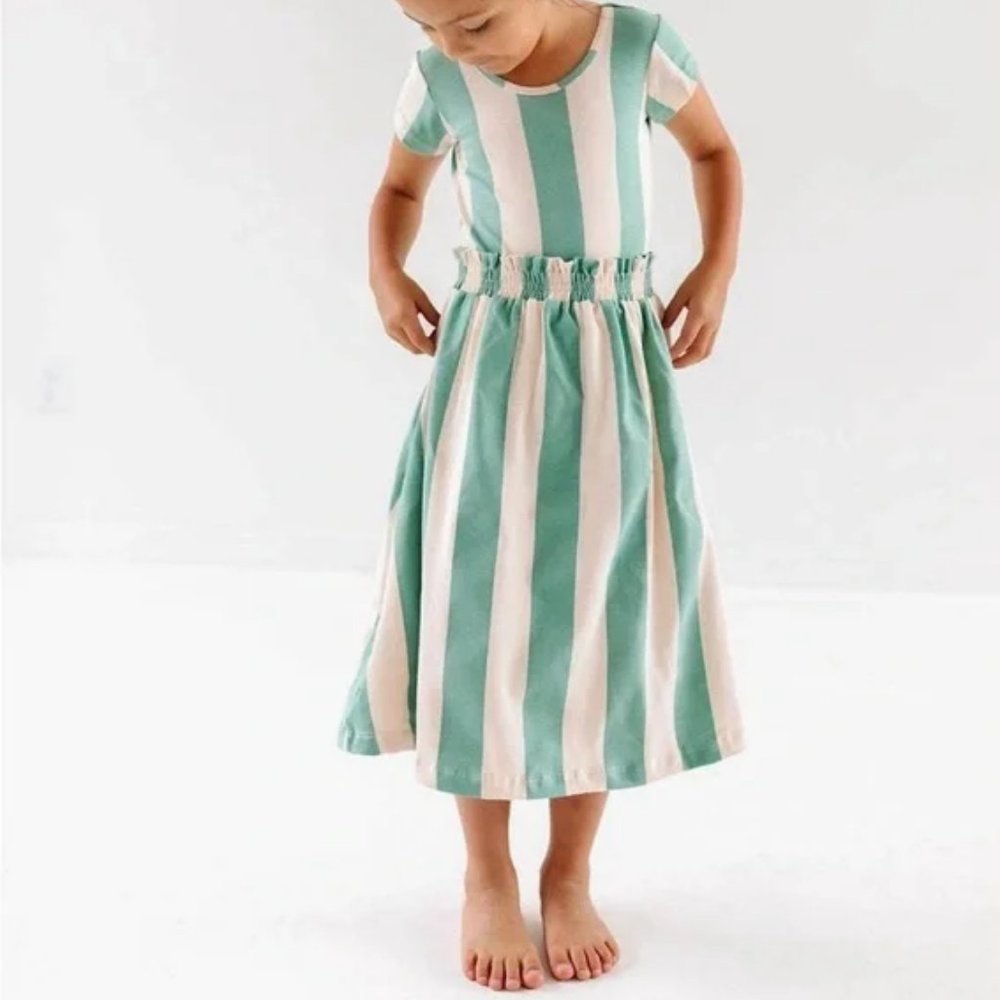 Alice And Ames Green Stripe Circus Skirt Size 7